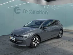 Grau Gebraucht 2024 VW Golf VIII Pro Limousine | 29.399 € (Fairer Preis)