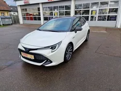Perlweiss Gebraucht 2021 Toyota Corolla Hybrid Team Kleinwagen | 15.900 € (Superpreis)