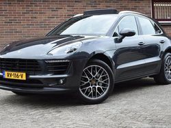 Grau Gebraucht 2018 Porsche Macan Sport SUV | 28.663 €