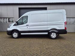 Weiß Gebraucht 2024 Ford Transit Trend Van / Kleinbus | 40.990 € (Teuer)
