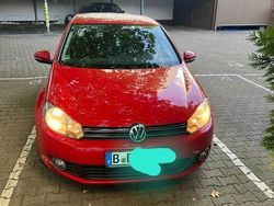 Rot Gebraucht 2012 VW Golf VII Comfortline Limousine | 8.700 € (Fairer Preis)
