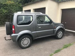 Grau Gebraucht 2006 Suzuki Jimny Snow SUV | 3.800 €
