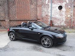 Schwarz Gebraucht 2002 Audi TT Roadster Cabrio | 6.950 € (Fairer Preis)