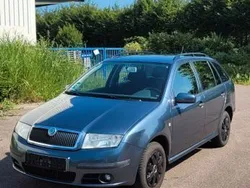 Grau Gebraucht 2005 Skoda Fabia Classic Kombi | 1.700 € (Fairer Preis)