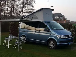 Blau Gebraucht 2017 VW T6 Coast Van | 45.000 €