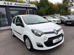 Weiß Gebraucht 2013 Renault Twingo Expression Kleinwagen | 4.690 € (Etwas zu teuer)