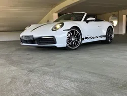 Weiß Gebraucht 2023 Porsche 911 Carrera Cabriolet Cabrio | 118.990 € (Superpreis)