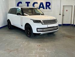 Weiß Gebraucht 2023 Land Rover Range Rover Autobiography SUV | 140.000 € (Etwas zu teuer)