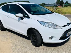 Weiß Gebraucht 2009 Ford Fiesta Titanium Kleinwagen | 2.800 € (Fairer Preis)