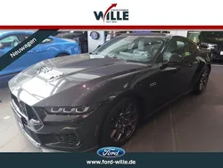 Grau Neu 2025 Ford Mustang GT Fastback Coupé | 64.990 € (Teuer)