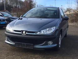 Grau Gebraucht 2005 Peugeot 206 Filou Kleinwagen | 1.850 € (Fairer Preis)