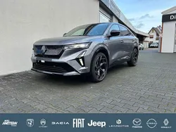 Grau kqg + schwarz gne Gebraucht 2025 Renault Rafale SUV | 58.390 € (Etwas zu teuer)