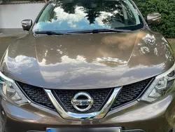 Braun Gebraucht 2014 Nissan Qashqai Tekna SUV | 8.800 € (Guter Preis)