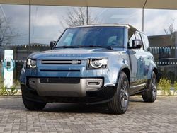 Blau Gebraucht 2024 Land Rover Defender SE Dynamic SUV | 75.900 € (Fairer Preis)