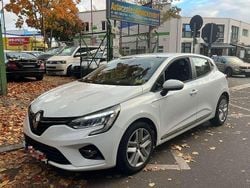 Weiß Gebraucht 2020 Renault Clio V Kleinwagen | 7.499 € (Guter Preis)