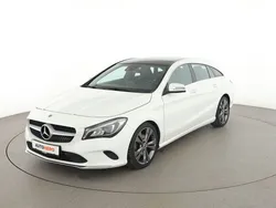 Weiß Gebraucht 2018 Mercedes CLA180 Shooting Brake Urban Kombi | 19.990 € (Fairer Preis)