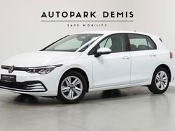 Weiß Gebraucht 2021 VW Golf VIII Life Limousine | 19.585 € (Guter Preis)