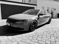 Grau Gebraucht 2012 VW Phaeton Limousine | 9.900 € (Fairer Preis)