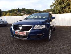 Blau Gebraucht 2009 VW Passat Highline Kombi | 3.990 € (Fairer Preis)