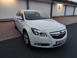 Weiß Gebraucht 2013 Opel Insignia S Limousine | 5.200 € (Guter Preis)