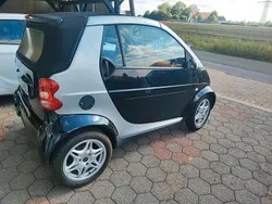 Schwarz Gebraucht 2000 Smart ForTwo Cabrio Cabrio | 2.900 €