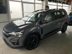 Grau Gebraucht 2024 Dacia Jogger Extreme Limousine | 18.600 € (Guter Preis)