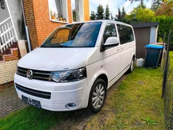Weiß Gebraucht 2010 VW Multivan Highline Van / Kleinbus | 22.999 €