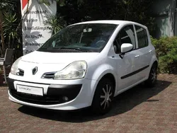 Gletscherweiss Gebraucht 2012 Renault Modus Van / Kleinbus | 4.440 € (Etwas zu teuer)