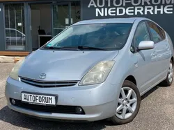 Silver metallic Gebraucht 2006 Toyota Prius Sol Kleinwagen | 3.950 € (Fairer Preis)