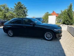 Schwarz Gebraucht 2022 BMW 320 Advantage Limousine | 29.750 € (Fairer Preis)