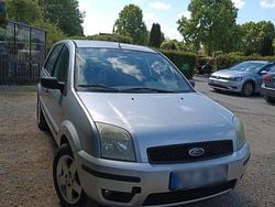 Silber Gebraucht 2003 Ford Fusion Kleinwagen | 1.950 € (Fairer Preis)