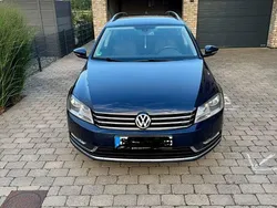 Blau Gebraucht 2011 VW Passat Comfortline Kombi | 9.999 € (Teuer)