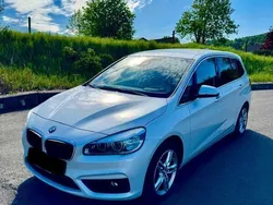 Weiß Gebraucht 2016 BMW 218 Gran Tourer Advantage Van / Kleinbus | 10.499 € (Guter Preis)
