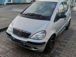 Silber Gebraucht 2002 Mercedes A140 Avantgarde Van / Kleinbus | 1.899 € (Fairer Preis)