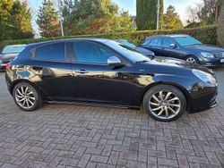Schwarz Gebraucht 2013 Alfa Romeo Giulietta Veloce Limousine | 6.500 € (Fairer Preis)