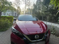 Rot Gebraucht 2018 Nissan Leaf Tekna Kleinwagen | 10.399 € (Fairer Preis)