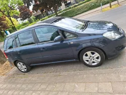 Blau Gebraucht 2008 Opel Zafira Van / Kleinbus | 2.750 € (Etwas zu teuer)