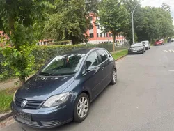 Blau Gebraucht 2006 VW Golf V Limousine | 1.600 € (Guter Preis)
