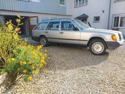 Silber Gebraucht 1986 Mercedes 200 Kombi | 4.800 €