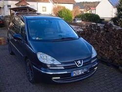 Schwarz Gebraucht 2009 Peugeot 807 Platinum Van / Kleinbus | 3.500 € (Etwas zu teuer)