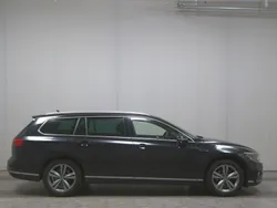 Schwarz Gebraucht 2021 VW Passat R-line Kombi | 17.990 € (Etwas zu teuer)