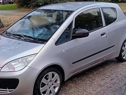 Silber Gebraucht 2007 Mitsubishi Colt Kleinwagen | 500 €