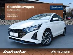 Weiß Gebraucht 2024 Hyundai i20 Trend Limousine | 19.450 € (Fairer Preis)