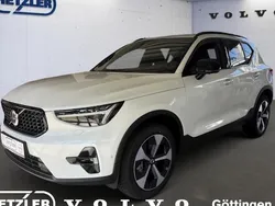 Weiß Neu 2025 Volvo XC40 Plus SUV | 47.490 € (Teuer)