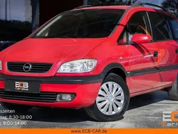 Rot Gebraucht 2002 Opel Zafira Van / Kleinbus | 300 € (Superpreis)