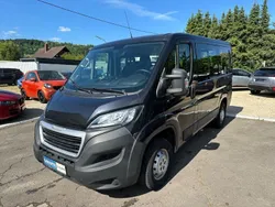 Grau Gebraucht 2018 Peugeot Boxer Active Van | 15.900 €