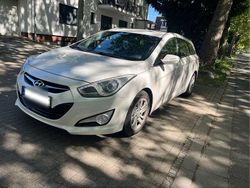 Weiß Gebraucht 2013 Hyundai i40 Kombi | 5.200 € (Etwas zu teuer)