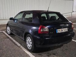 Blau Gebraucht 2000 Audi A3 Kleinwagen | 1.100 € (Guter Preis)