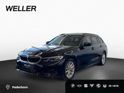 Black sapphire (schwarz) Gebraucht 2021 BMW 330 Shadowline Kombi | 31.950 € (Superpreis)