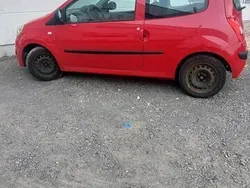 Rot Gebraucht 2009 Renault Twingo Kleinwagen | 1.650 €